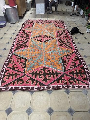 улуттук кийимдер: Килем Дубалдык, Кийиз — 2