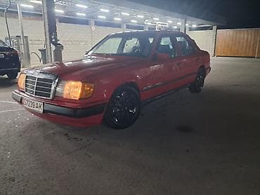 рихтовка спринтер: Красный седан Mercedes-Benz E‑класса (W124) - Кузов: 4‑дверный седан — 4