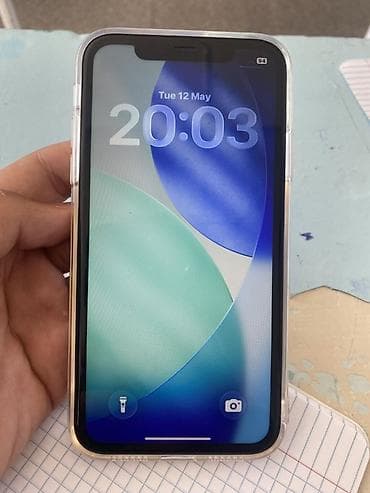 IPhone 11, Белый, Чехол, 86 %