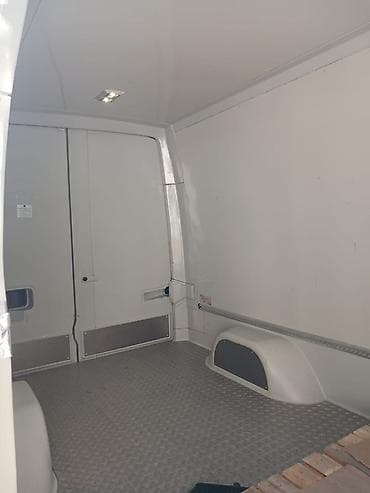 i bus: Легкий грузовик, Mercedes-Benz — 6