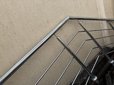 Окна и комплектующие: Готовые перила, Материал: Нержавеющая сталь, Для лестницы — 1