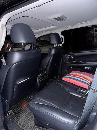 Lexus LX: 2010 г., 5.7 л, Автомат, Бензин, Внедорожник — 4
