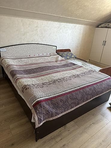 Спальный гарнитур, Б/у, Двуспальная кровать, Комод, Самовывоз