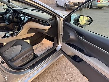 e2 byd: Toyota Camry: 2019 г., 2.5 л, Автомат, Гибрид, Седан — 2