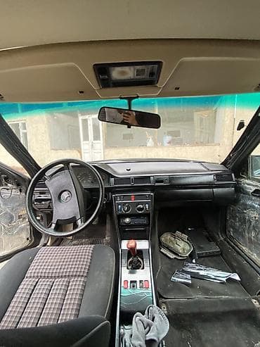 sg 9: Mercedes-Benz W124: 1987 г., 2 л, Механика, Бензин, Седан — 1