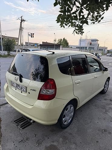 Honda Fit: 2003 г., 1.3 л, Вариатор, Бензин, Хэтчбэк — 3