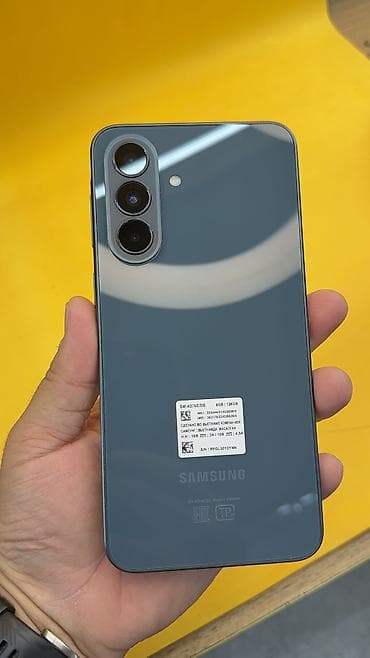 Samsung Galaxy S22 Ultra, Б/у, 128 ГБ, 2 SIM