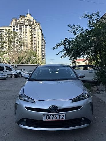 prius: Toyota Prius: 2019 г., 1.8 л, Автомат, Гибрид, Лифтбек — 2