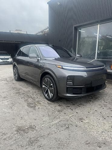 Продажа авто: Lixiang L7: 2025 г., 1.5 л, Автомат, Гибрид, Кроссовер — 2