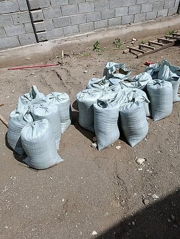 Грунт: Продам песок в мешках по 100 сом за одну — 1