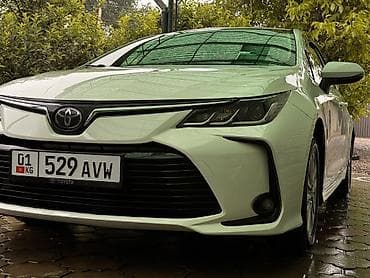 Toyota Corolla: 2020 г., 1.2 л, Бензин, Седан