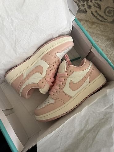 кроссовки летние: Кроссовки Nike Air Jordan 1 Low Размеры 40 - Модель: Air Jordan 1 — 3