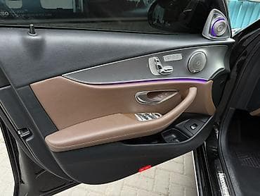 на е30: Mercedes-Benz E-Class: 2019 г., 2 л, Автомат, Бензин, Седан — 10