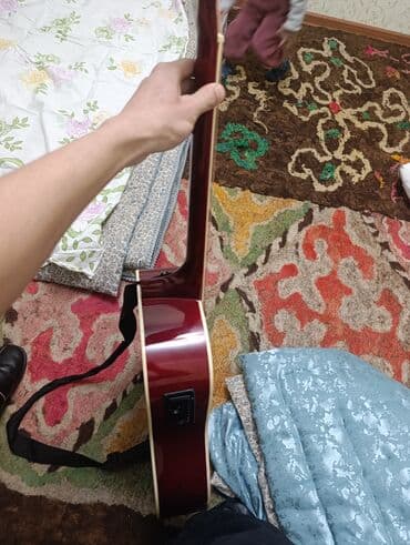 гитара johnson: Акустическая гитара с вырезом (cutaway) и встроенным — 2