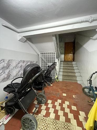 Квартиры: 3 комнаты, 58 м², 104 серия, 1 этаж, Косметический ремонт — 8