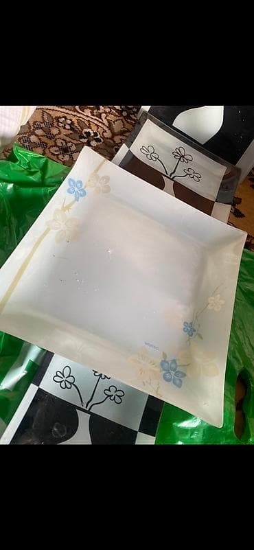 marvel legends: Тортница комплект 
Или для салата 
 
Сост отл — 4