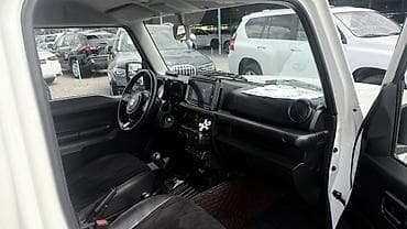 jet sky: Suzuki Jimny: 2023 г., 1.5 л, Механика, Бензин, Внедорожник — 5