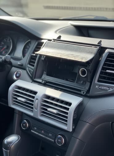 детская музыкальная установка с барабанами: Предлагается комплект деталей интерьера автомобиля, включающий — 1