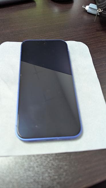 Техника жана электроника: Google Pixel 10, Колдонулган, 128 ГБ, түсү - Көк, eSIM — 1