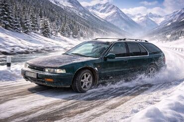 аудио техника: Honda Accord: 1994 г., 2.2 л, Механика, Бензин, Универсал — 8