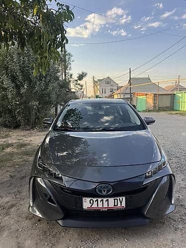 Продажа авто: Toyota Prius: 2021 г., 1.8 л, Вариатор, Гибрид, Хэтчбэк — 1