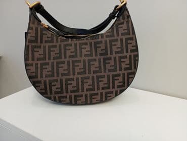 распродажа брендовых сумок: Шикарная сумка фенди новая,качество отличное,ручки кожаные — 1