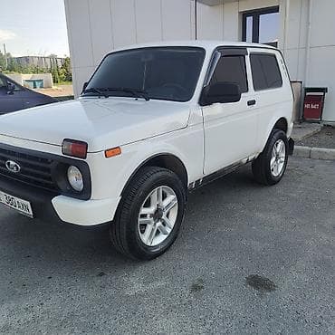 титан нива: ВАЗ (ЛАДА) 4x4 Нива: 2018 г., 1.7 л, Механика, Бензин, Внедорожник — 1