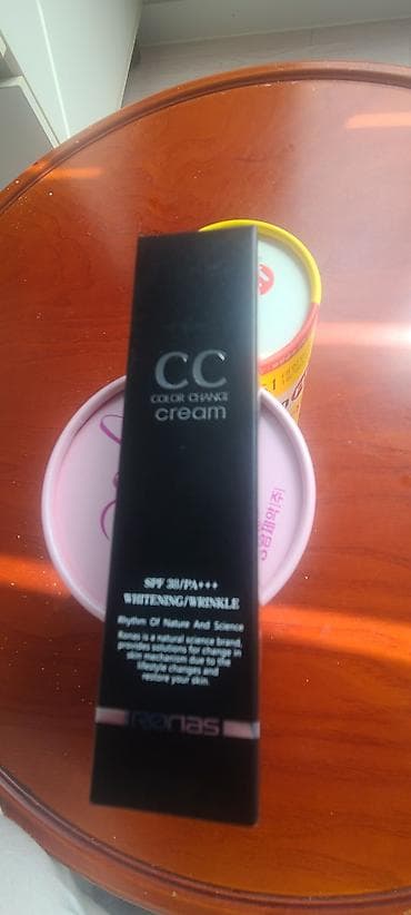 Набор косметики и нутрицевтиков (Корея): 1) RONAS CC Color Change