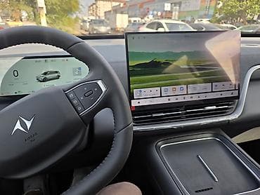 voyah dream: Dongfeng : 2026 г., 1.5 л, Электромобиль, Внедорожник — 8