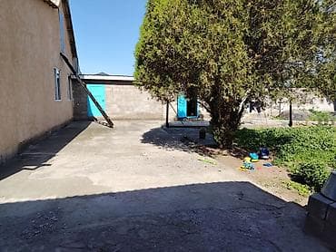 ижарага комната: Продается частный дом с благоустроенным двором. Основные — 10