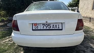 smart open: Audi A4: 1996 г., 1.6 л, Автомат, Бензин, Седан — 5