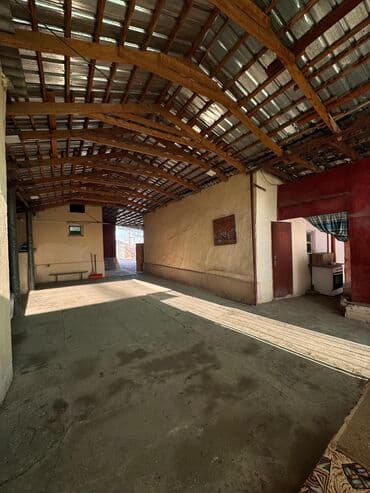 Кыймылсыз мүлк: Үй, 90 м², 4 бөлмө — 1