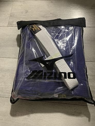 клетчатые штаны: Кимоно для дзюдо Mizuno (синее) с белым поясом - Бренд: Mizuno - Цвет — 3