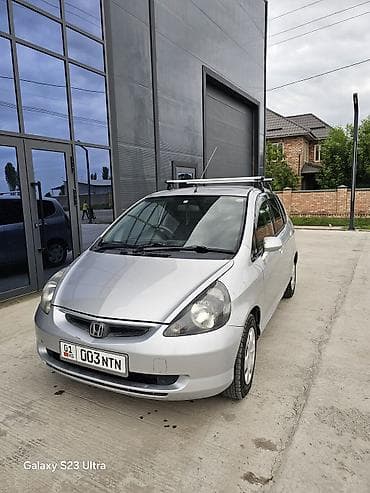 хундай аванте 1: Honda Fit: 2002 г., 1.3 л, Вариатор, Бензин, Хетчбек — 3