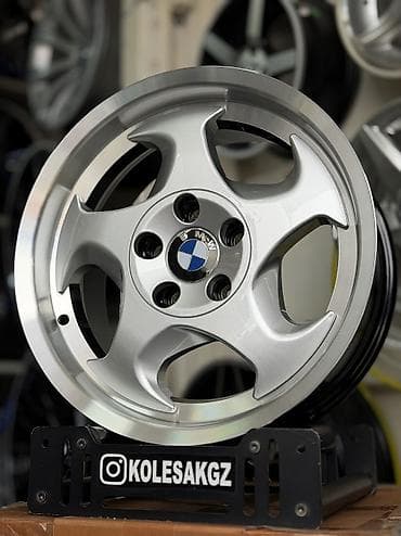 диска на е34: Литые Диски R 17 BMW, Комплект, отверстий - 5, Новый — 1