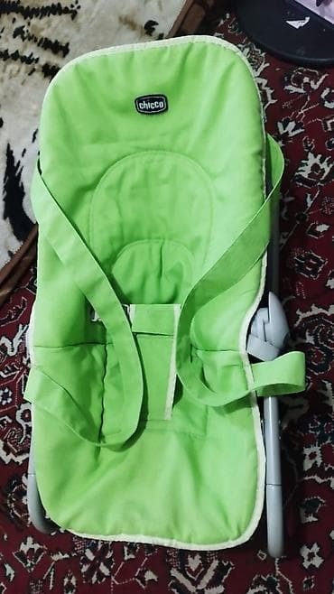 детскую качалку: Детский шезлонг, Б/у, Качалка, Пластик, цвет - Зеленый — 1