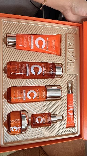 sadoer: Подарочный набор для сияния кожи SADOER 5x Active Vitamin C Skin Gift — 1