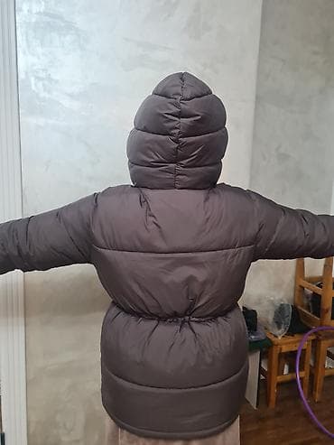 lining 38: Женский пуховик с капюшоном, размер L. Модная с утяжкой по талии. Мне — 7