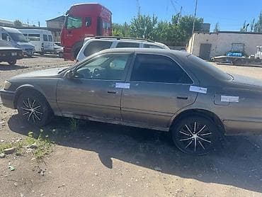 lexus 350 es 2021: Toyota Camry: 1999 г., 2.2 л, Автомат, Бензин, Седан — 2