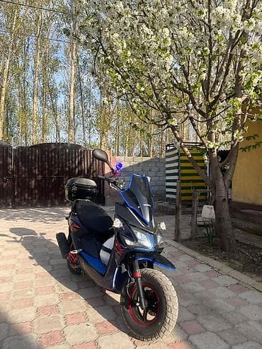 Тип скутера 160 куб. см, Бензин, Б/у