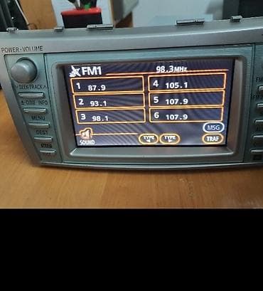 Toyota camry JBL.штатная магнитола,в отличном состоянии