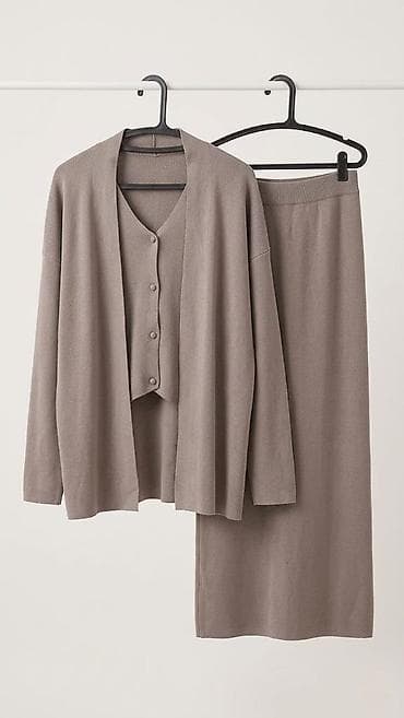 pull bear: Костюм с юбкой, Модель юбки: Прямая, Миди, Топ, Стандарт — 1