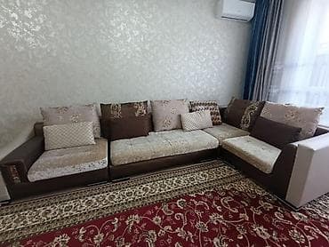 Угловой диван, C подушками at lalafo.kg Угловой диван, C подушками