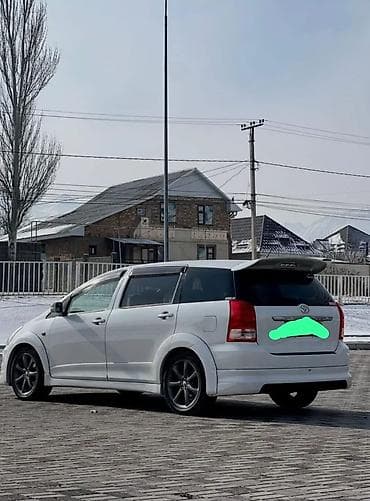 Toyota WISH: 2003 г., Универсал — 2