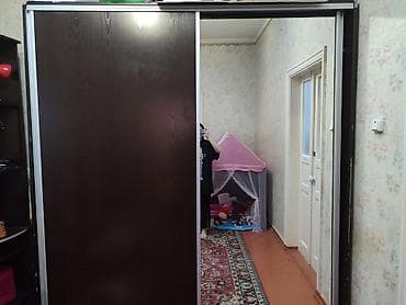 раскладной диван софа: Шкаф купе, Б/у, С зеркалом, ЛДСП — 1