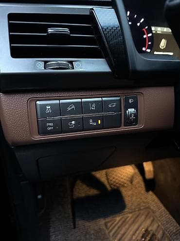 range river: Ssangyong Rexton: 2019 г., 2.2 л, Автомат, Дизель, Внедорожник — 7