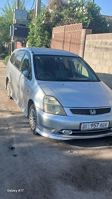 Honda Stream: 2001 г., Автомат, Бензин, Минивэн — 1