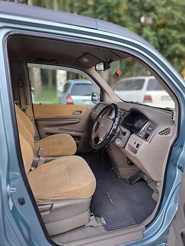 заводском: Honda Stepwgn: 2002 г., 2 л, Минивэн — 8
