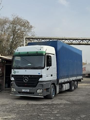 honda edixs: Тягач, Mercedes-Benz, 2005 г., Тентованный — 1