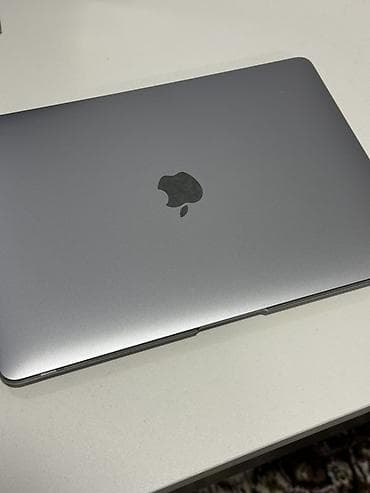 Apple MacBook Air M1 Состояние идеал 10/10 циклов заряда 108 в подарок